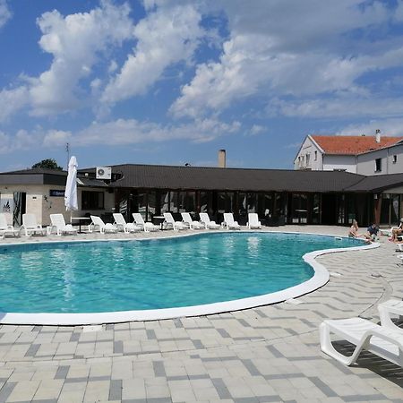 Hotel Euforia Lounge Šabac Dış mekan fotoğraf